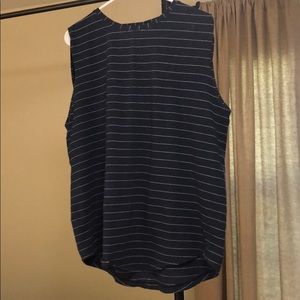 Lululemon sleeveless top